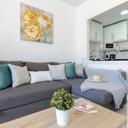 Wonderful 2 Bdr With Great Location