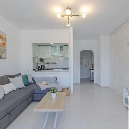 Wonderful 2 Bdr With Great Location Apartment Benalmadena