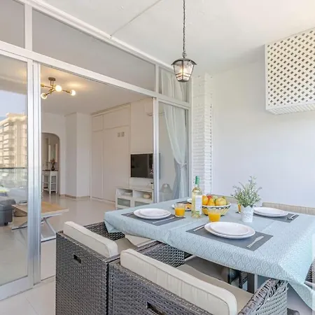Apartment Wonderful 2 Bdr With Great Location Benalmadena