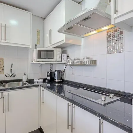 Apartment Wonderful 2 Bdr With Great Location